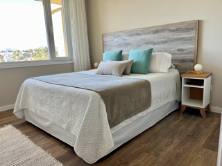 Alojamiento en el centro con vista parcial al lago y con cochera